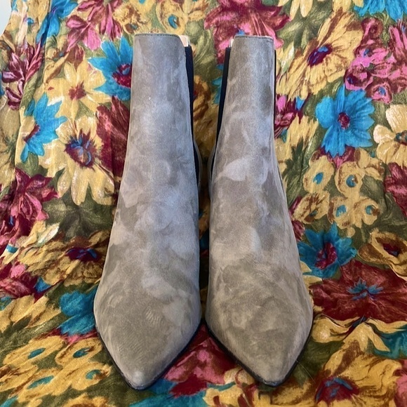 Brand New Antonio de Faria Genuine Suede Leather Olive Heeled Pull On Boots - Picture 4 of 15